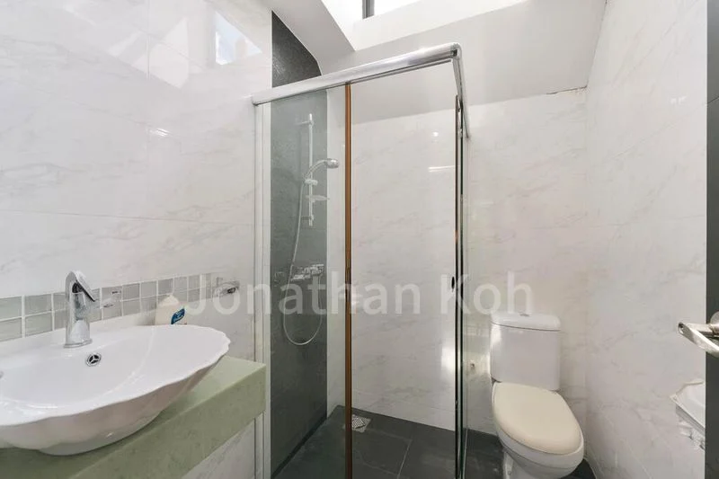 4 Bed Terraced House (Landed) for Sale in Hougang Street 13 - Image 6