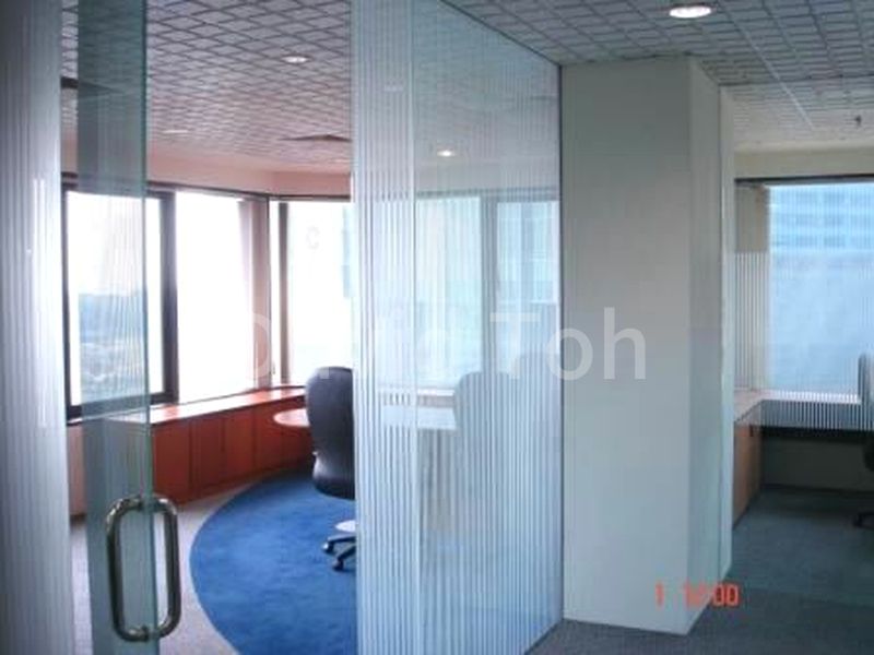 Office for Rent: Excellent Seaview, Fitted Office at Raffles Place - Image 3