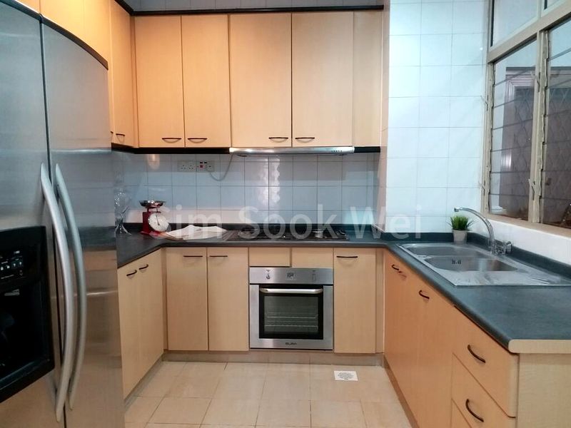 4 Bed Condo for Rent in  Leonie Condotel - Image 8