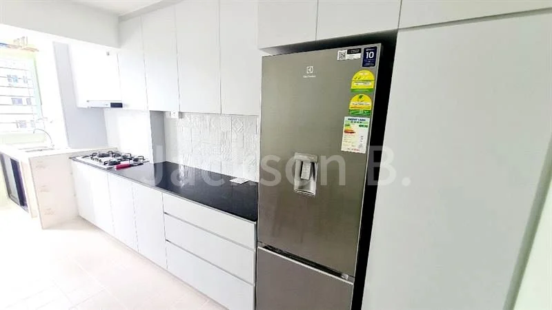 4 Room (4I) HDB for Rent in 75 Marine Drive - Image 3