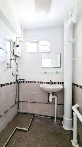 4 Room (4I) HDB for Rent in 75 Marine Drive - Image 8