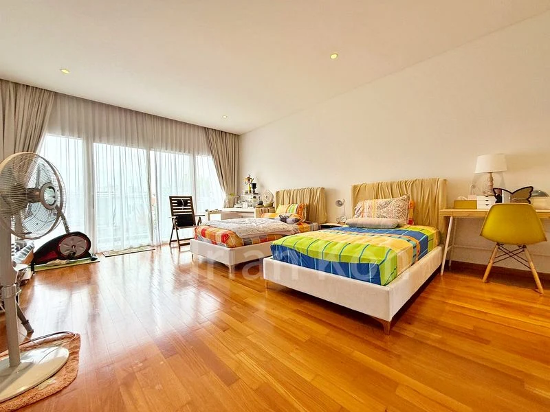 5 Bed Terraced House (Landed) for Sale in  Opera Estate - Image 5