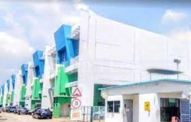 Pioneer Lot - Image 2