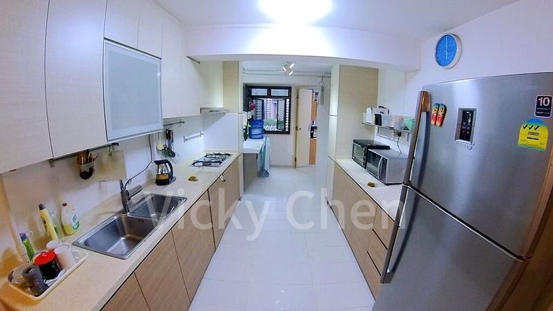 3 Room (3A) HDB for Rent in  20 Dover Crescent - Image 1