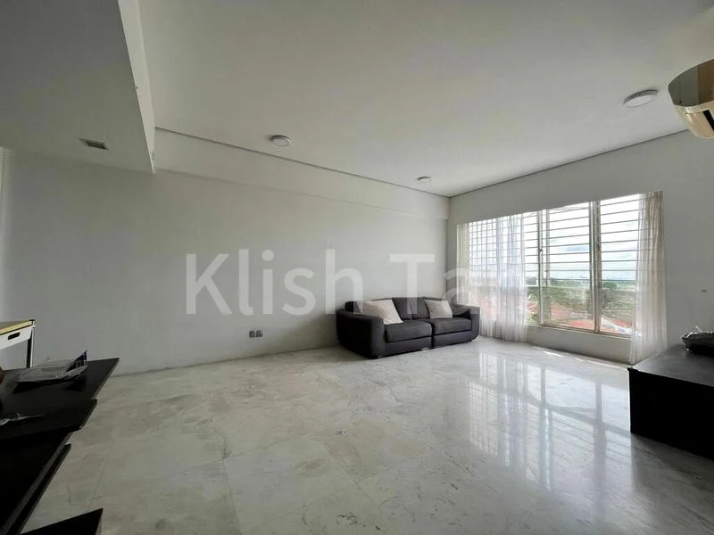 3 Bed Condo for Rent in  Castle Green - Image 6