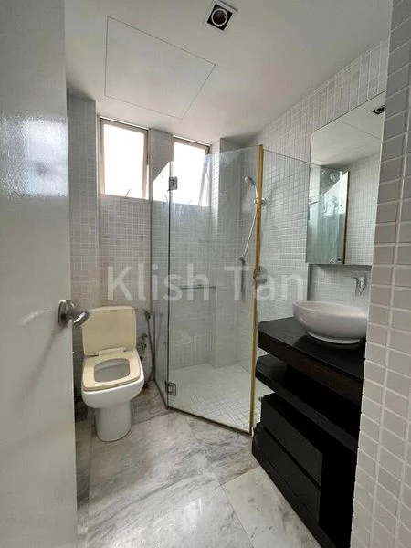 3 Bed Condo for Rent in  Castle Green - Image 7