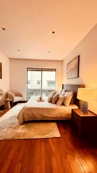 4 Bed Condo for Sale in Nassim Jade - Image 13