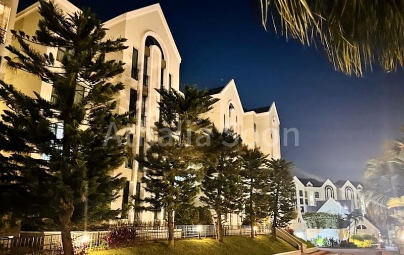 3 Bed Condo for Sale in  Highgate - Image 2