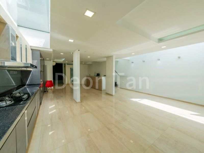 4 Bed Terraced House (Landed) for Sale in  ONE-TWO-SIX Cairnhill Arts Centre - Image 15