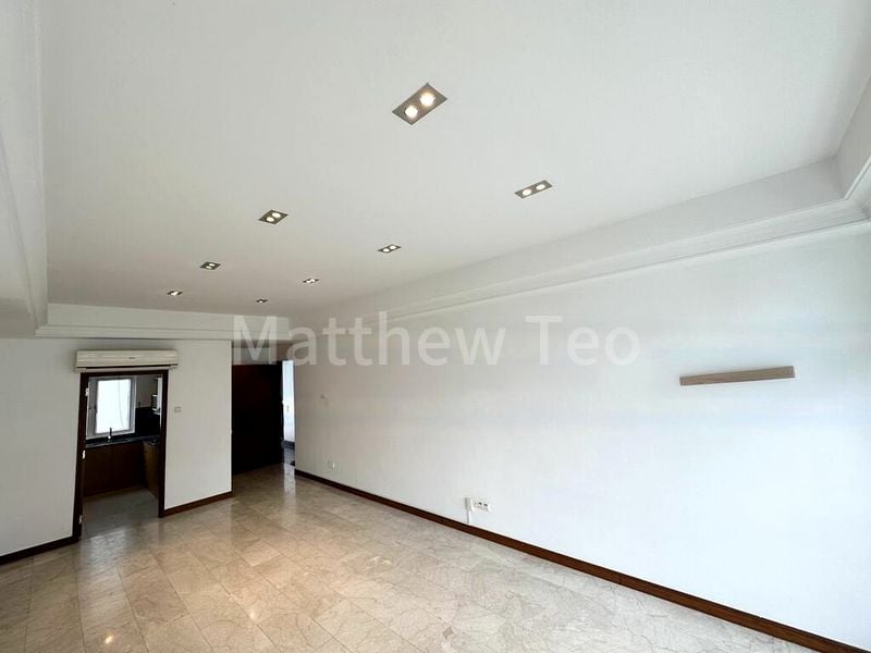 3 Bed Condo for Rent in  The Balmoral Spring - Image 10