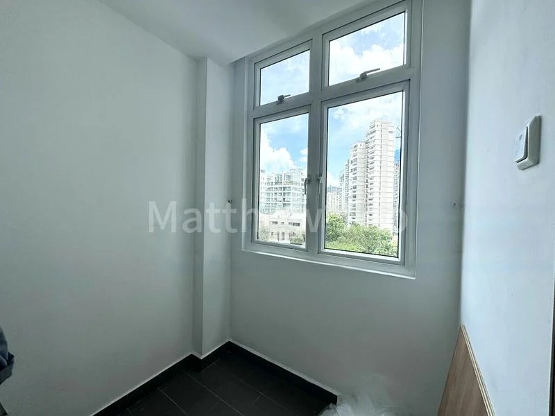 3 Bed Condo for Rent in  The Balmoral Spring - Image 14