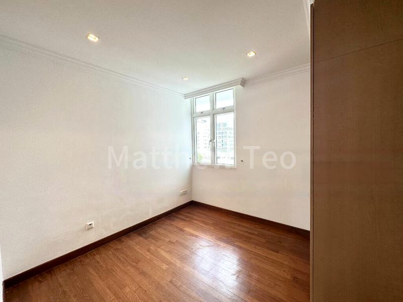 3 Bed Condo for Rent in  The Balmoral Spring - Image 9