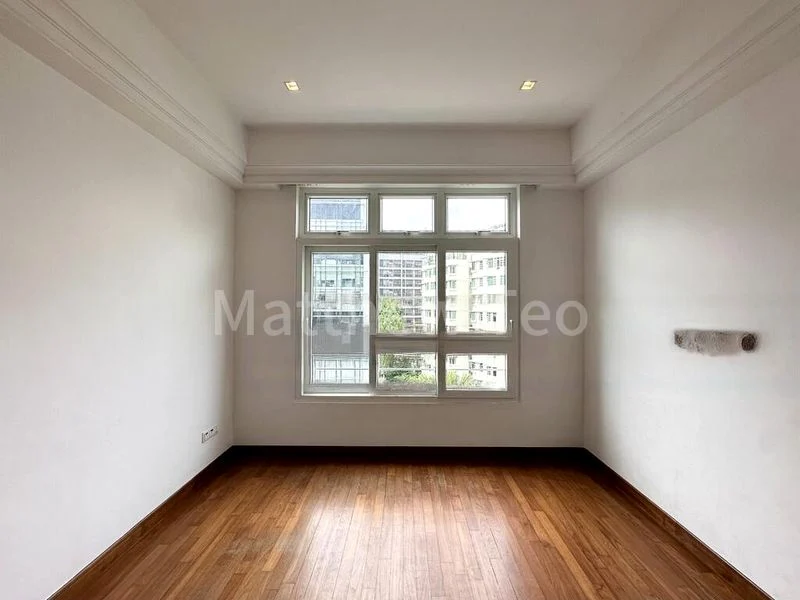 3 Bed Condo for Rent in  The Balmoral Spring - Image 3