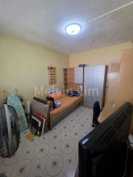 3 Room (3A) HDB for Sale in  520 Jurong West Street 52 - Image 2