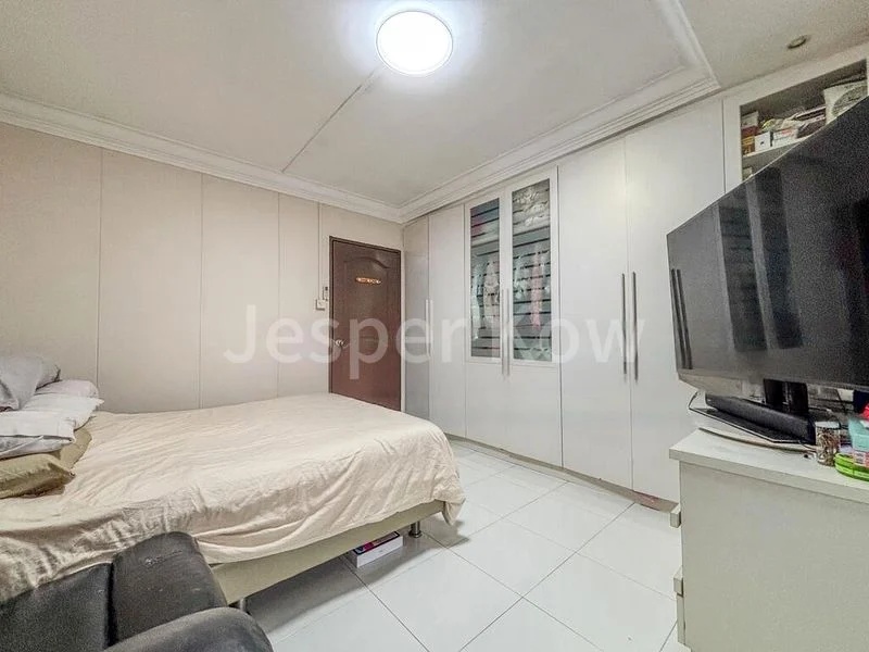 5 Room (5I) HDB for Sale in  416 Choa Chu Kang Avenue 4 - Image 6