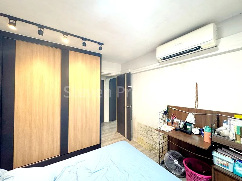 Common Room (HDB) for Rent in  404 Yishun Avenue 6 - Image 4