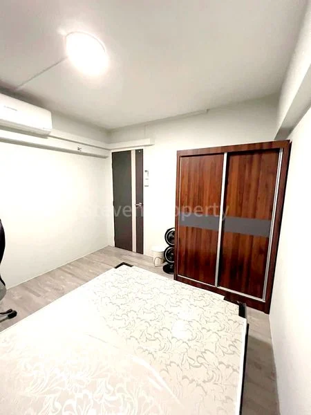 Common Room (HDB) for Rent in  404 Yishun Avenue 6 - Image 3