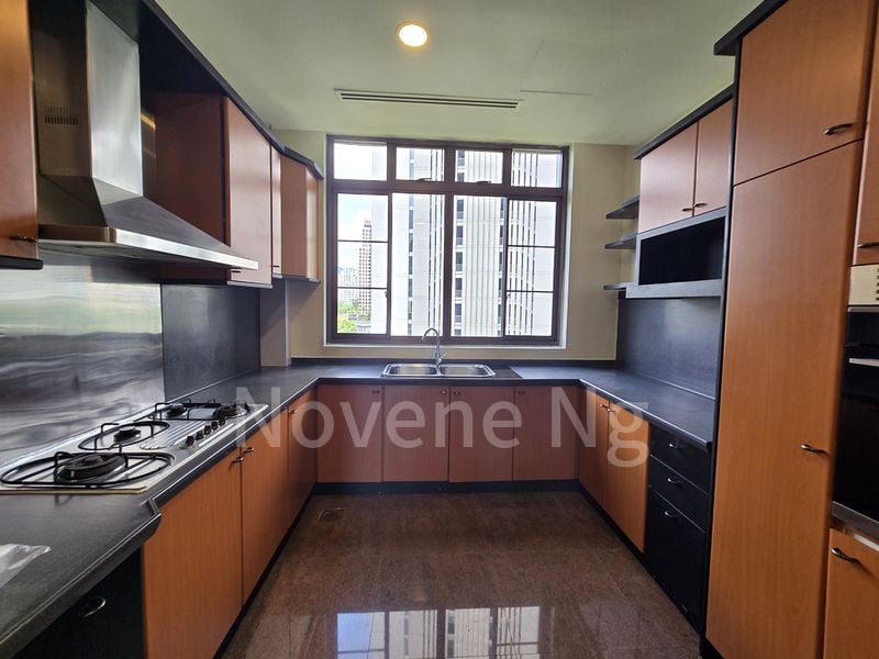 4 Bed Apartment (Condo) for Rent in  Manhattan Mansions - Image 8