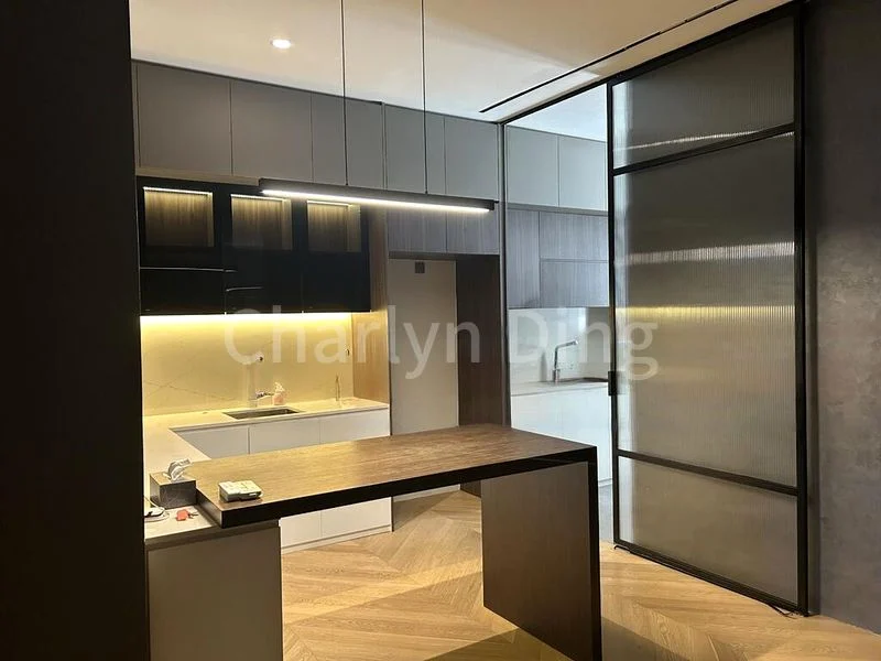 2 Bed Walk-up Apartment (Condo) for Rent in  Lloyd Mansion - Image 4