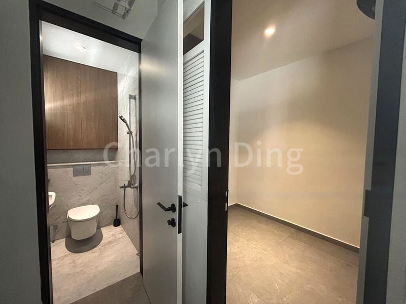 2 Bed Walk-up Apartment (Condo) for Rent in  Lloyd Mansion - Image 8