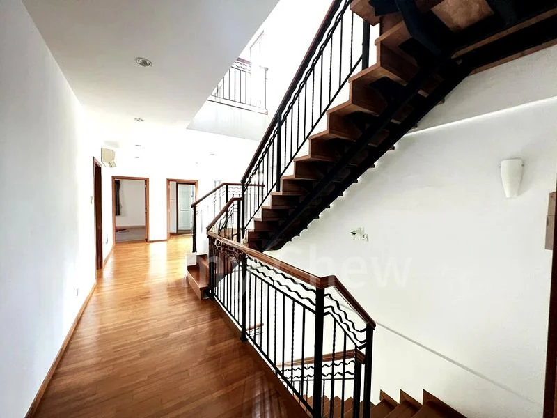 7 Bed Bungalow (Landed) for Rent in  Duchess Residences - Image 9