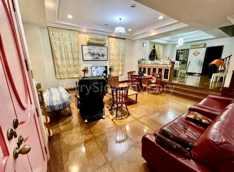 6 Bed Semi-Detached House (Landed) for Sale in  Cactus Green - Image 4