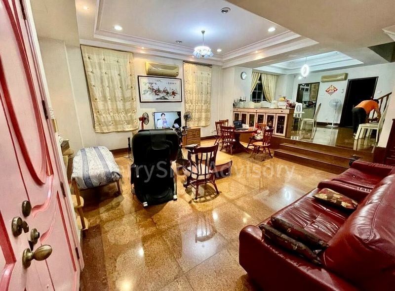 6 Bed Semi-Detached House (Landed) for Sale in  Cactus Green - Image 3