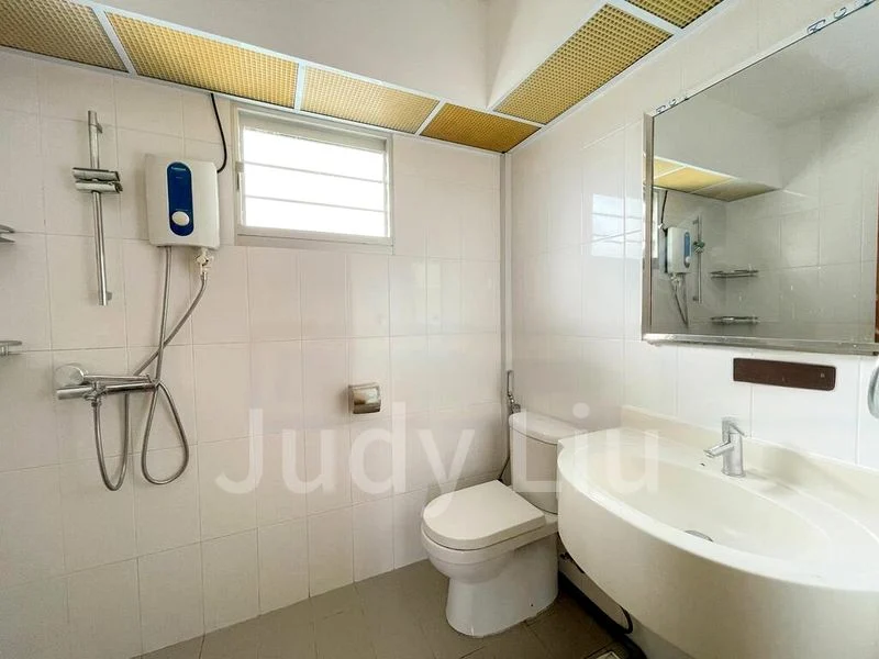 5 Room (5A) HDB for Rent in  812C Choa Chu Kang Avenue 7 - Image 4