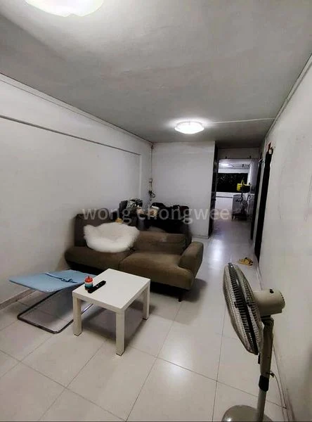 3 Room (3NG) HDB for Sale in  211 Yishun Street 21 - Image 1