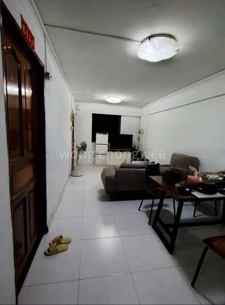 3 Room (3NG) HDB for Sale in  211 Yishun Street 21 - Image 4