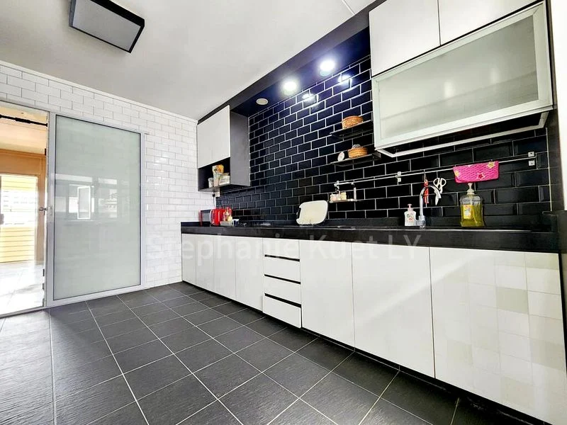 4 Room (4A) HDB for Sale in  482 Pasir Ris Drive 4 - Image 8