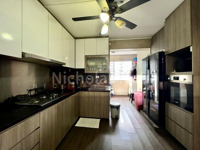4 Room (4A) HDB for Sale in 119 Pasir Ris Street 11 - Image 5