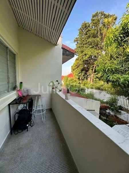 5 Bed Semi-Detached House (Landed) for Sale in  Stratford Court - Image 5