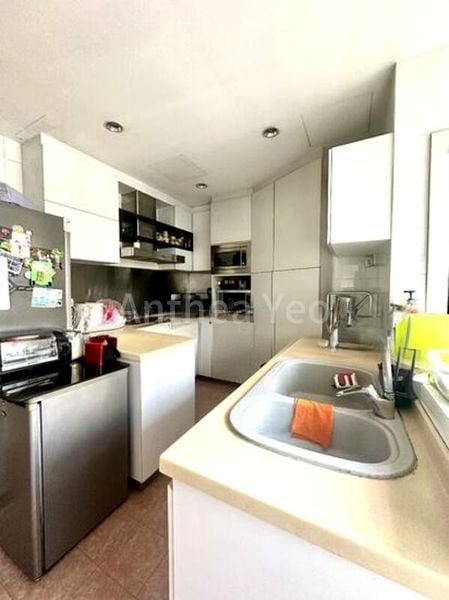 4 Bed Condo for Sale in  The Park Vale - Image 6