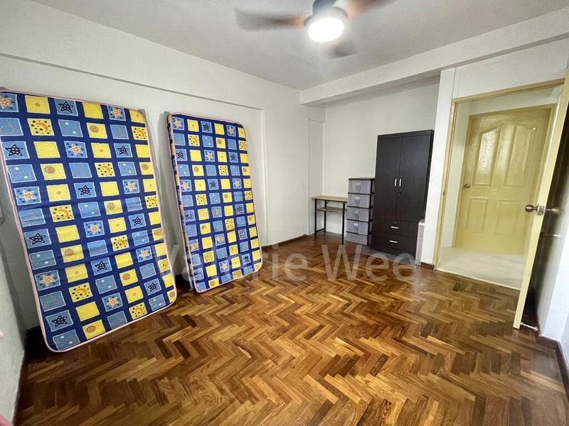 Room (HDB) for Rent in 410 Pandan Gardens - Image 10