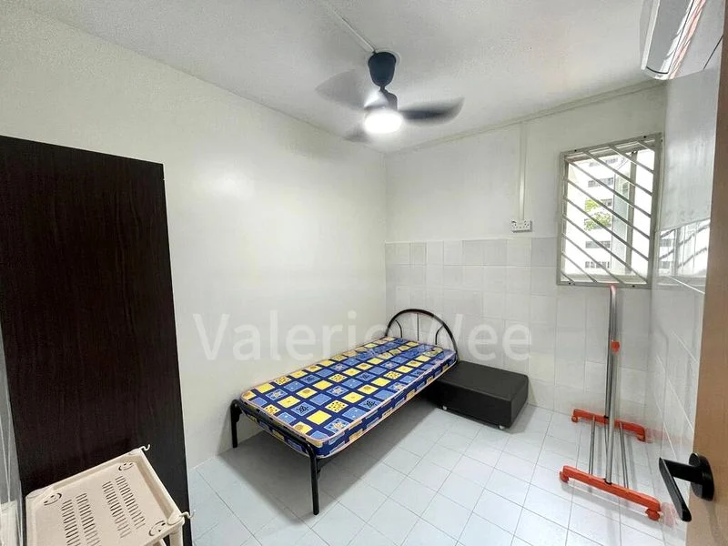 Room (HDB) for Rent in 410 Pandan Gardens - Image 3