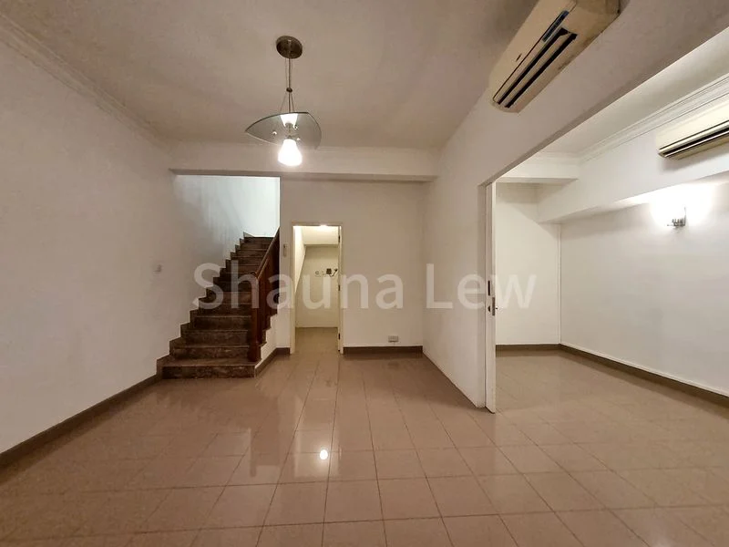 3 Bed Cluster House (Landed) for Rent in Chancery Grove - Image 4