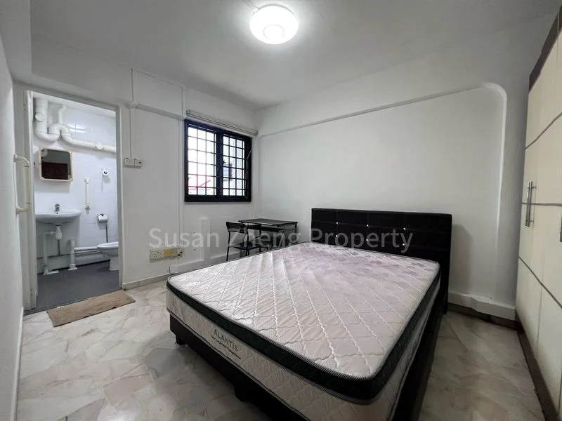 3 Room (3NG) HDB for Rent in  301 Jurong East Street 32 - Image 4