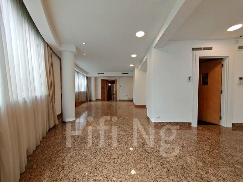 4 Bed Condo for Rent in  Grange 70 - Image 4