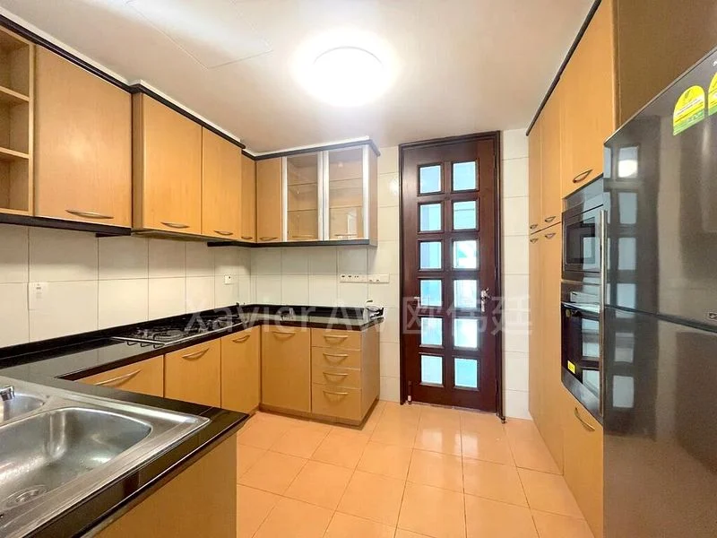 3 Bed Condo for Sale in  Pebble Bay - Image 1