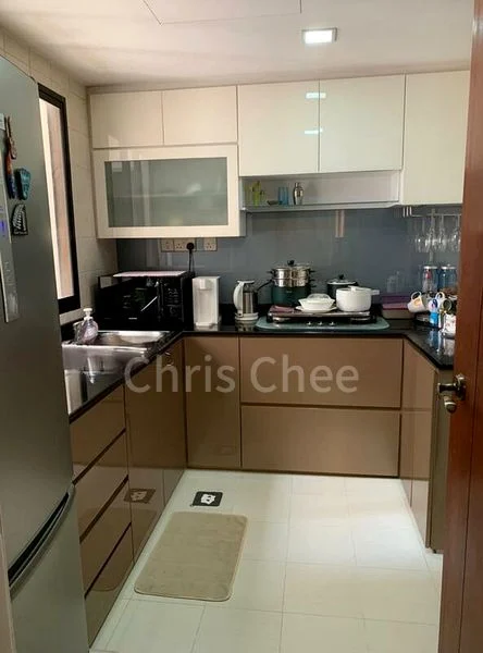 3 Bed Condo for Rent in  The Mayfair - Image 4