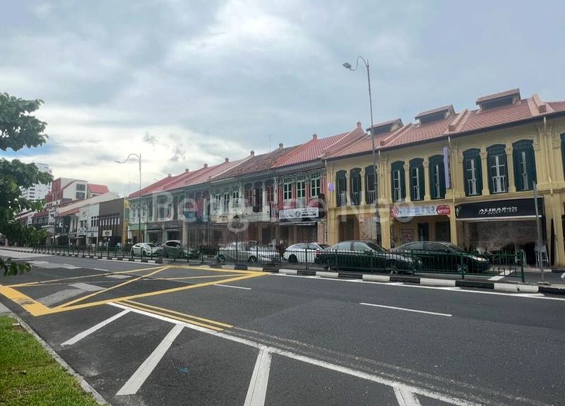 Shop / Shophouse for Sale: East Coast Road, Freehold, High Traffic - Image 3