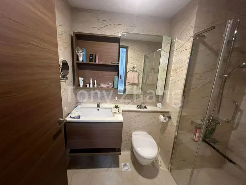 1 Bed Condo for Rent in Queens Peak - Image 2