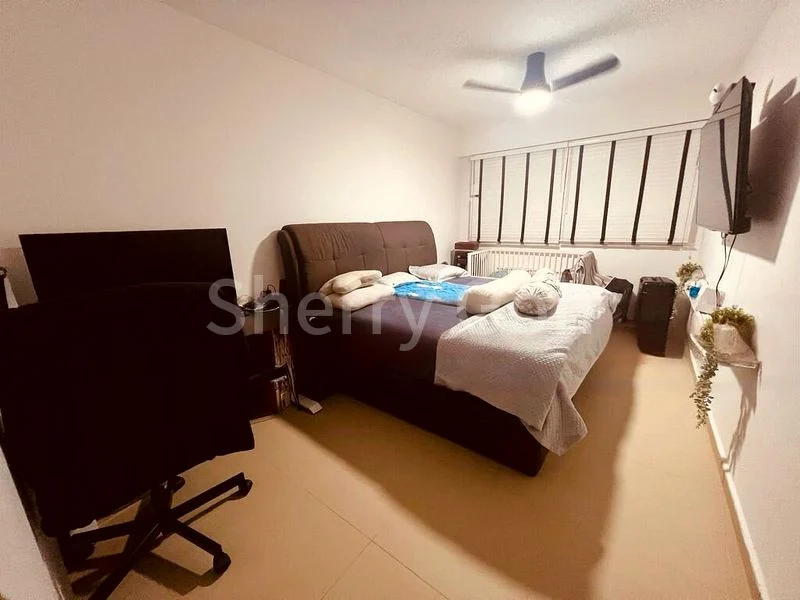 5 Room (5A) HDB for Sale in 233B Sumang Lane - Image 6