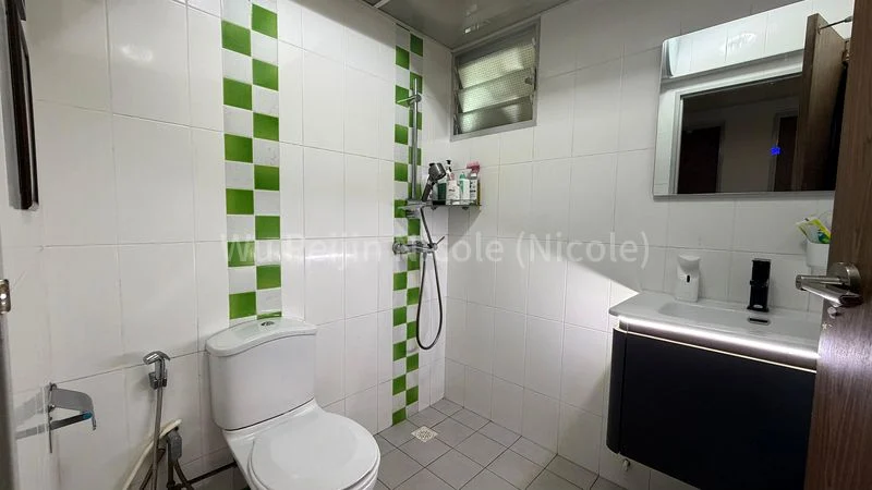 5 Room (5I) HDB for Sale in 329B Anchorvale Street - Image 5