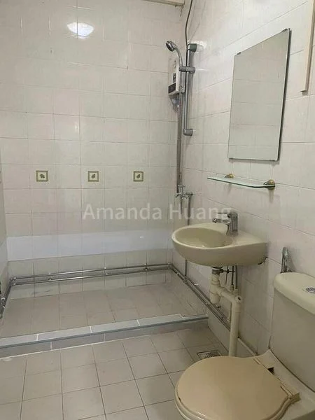 5 Room (5I) HDB for Rent in  298 Yishun Street 20 - Image 12