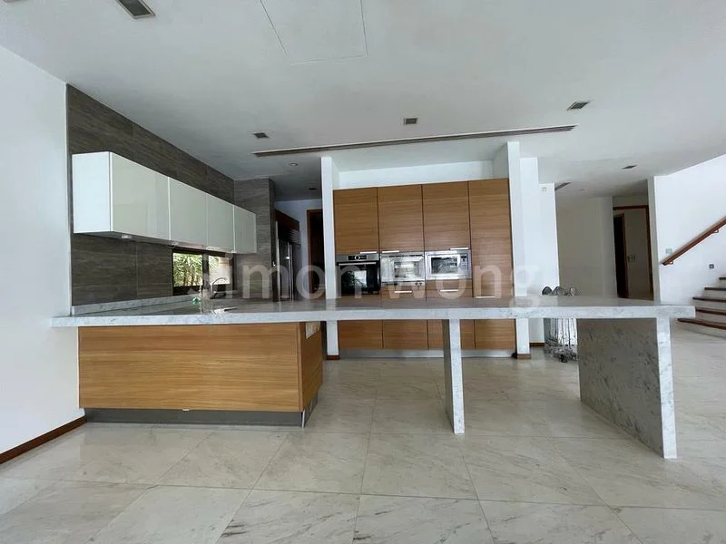 7 Bed Bungalow (Landed) for Rent in  Paradise Island - Image 3