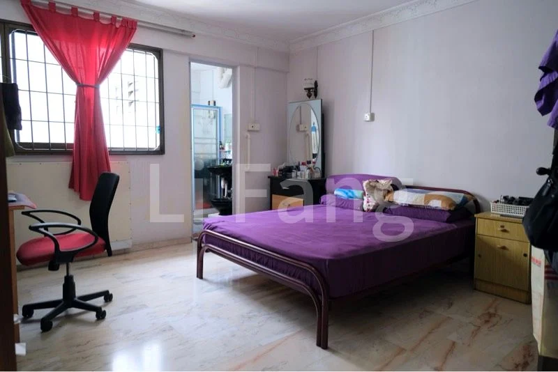5 Room (5I) HDB for Sale in 120 Pending Road - Image 4