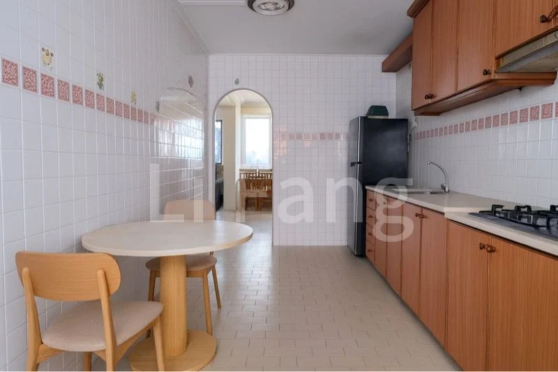 5 Room (5I) HDB for Sale in 120 Pending Road - Image 5