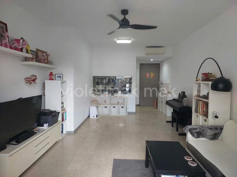 4 Bed Condo for Rent in  Stratum - Image 1